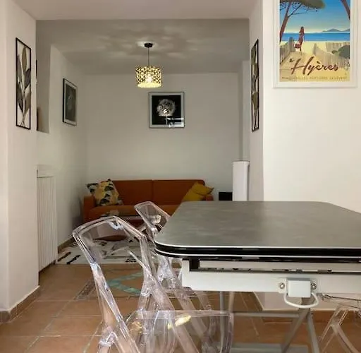 Nid Douillet A * Hyères